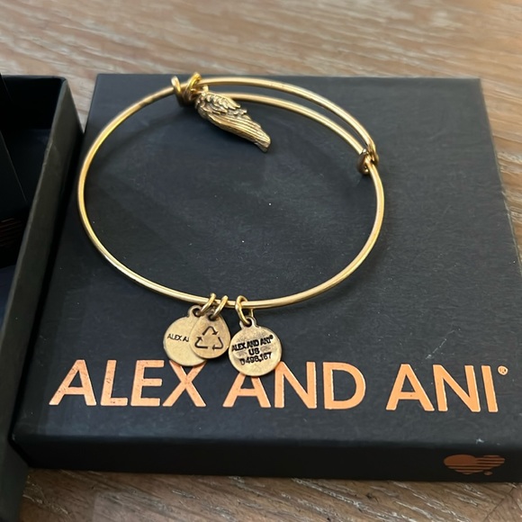 Alex and Ani Wing Charm Bangle - Picture 1 of 4